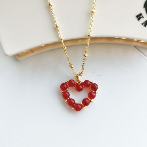 Kendra Scott Ashton Heart Gold Red Glass Short Necklace - Picture 1 of 3